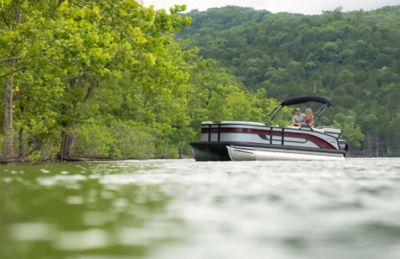 Lowe SS Pontoon
