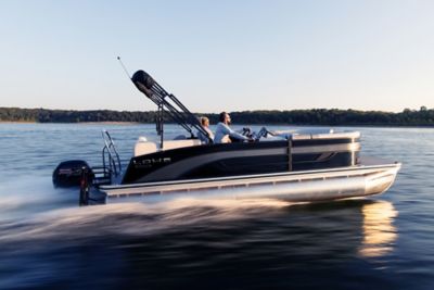 lowe-ss230wv-pontoon-boat-2024-E4A6996lrc