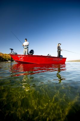 lund-1700-explorer-tiller-fishing-2026-0128