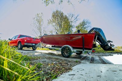 lund-1700-explorer-tiller-launching-boat-2026-0004