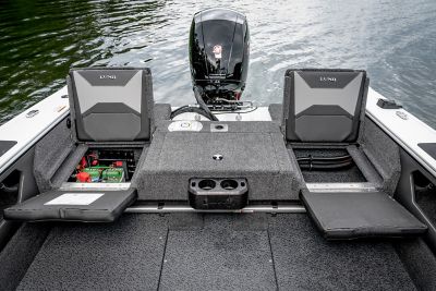 lund-crossover-xs-1775-jump-seat-storage-2026-0009c