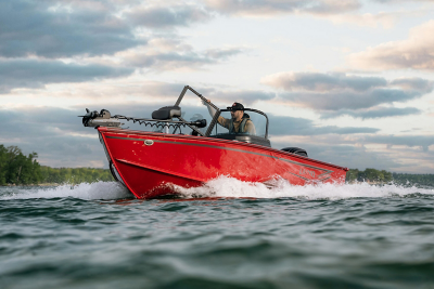 Red Explorer 1800 fishing boat