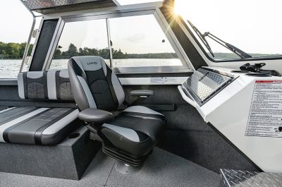lund-hg-210-passenger-seat-2026-0002c