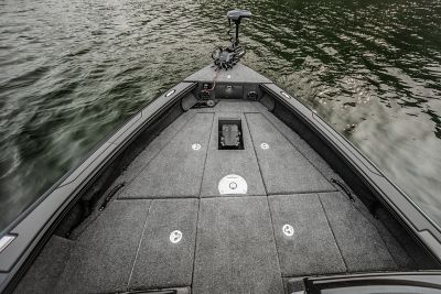 lund-pro-v-20-21-bow-2026-0019c