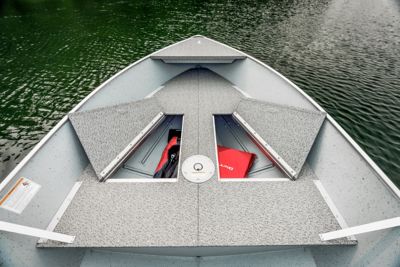 lund-ssv-18-bow-storage-2026-0011c
