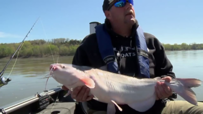 Lund-Ultimate-Fishing-Experience-2015-Episode-06-Mo-Blues-Please