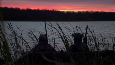 Lund-Ultimate-Fishing-Experience-2015-Episode-13-A-Fall-Free-For-All.