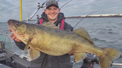 Lund-Boats-Ultimate-Fishing-Experience-2020-Ep-1-Trophy-Walleye-on-Lake-Ontarios-Bay-of-Quinte