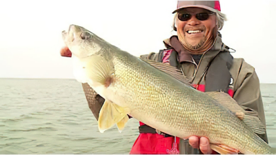 Lund-Boats-Ultimate-Fishing-Experience-2021-Episode-9-One-Two-Punch-Walleye