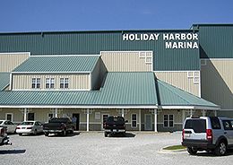 perdido-key-freedom-boat-club-offices-holiday-harbor-marina
