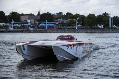 offshore racing boat 