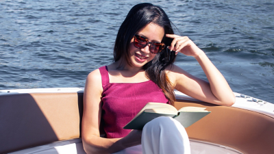 woman-reading-boat